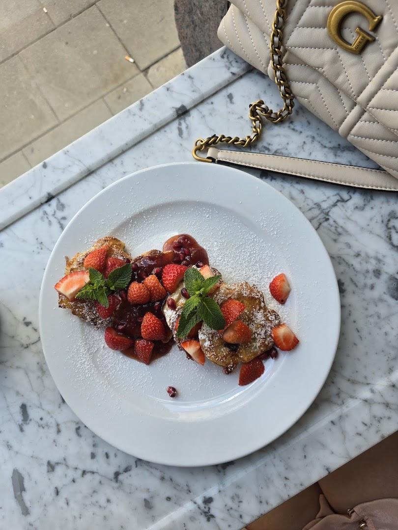 Tartine z truskawkami